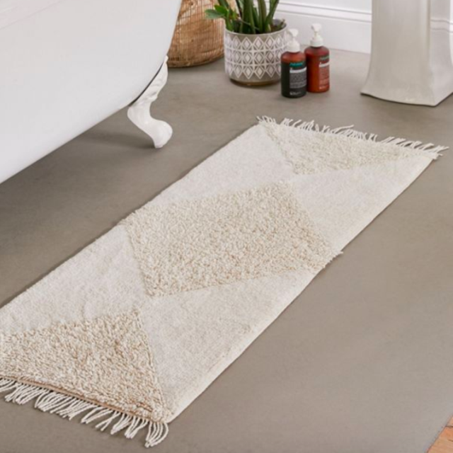 Looped Geo Runner Bath Mat