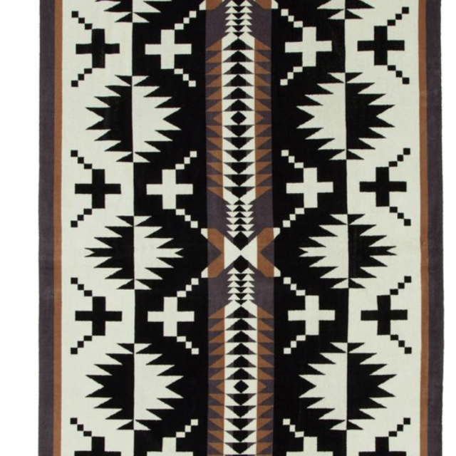 Pendleton Oversized Jacquard Towel - Spider Rock