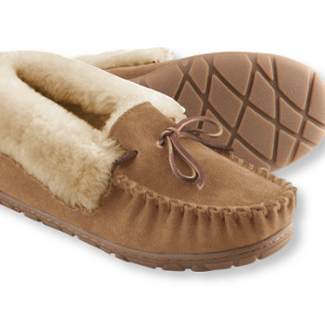 Women's Wicked Good Moccasins: Natural Size 7