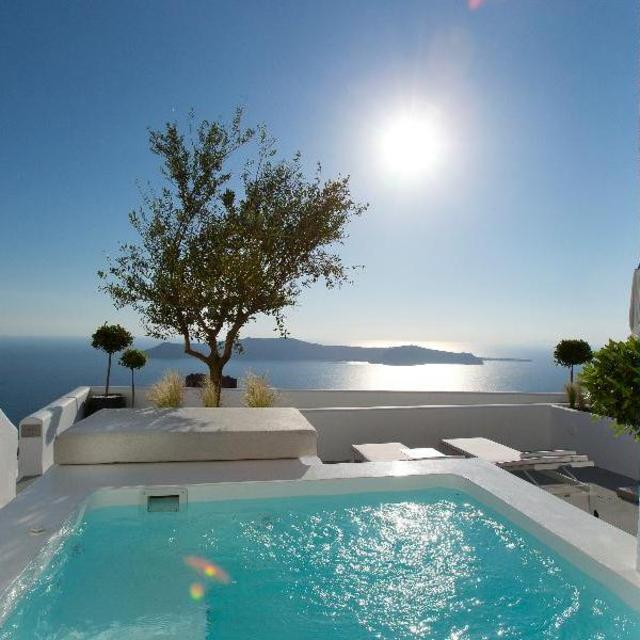 Grace Hotel in Santorini