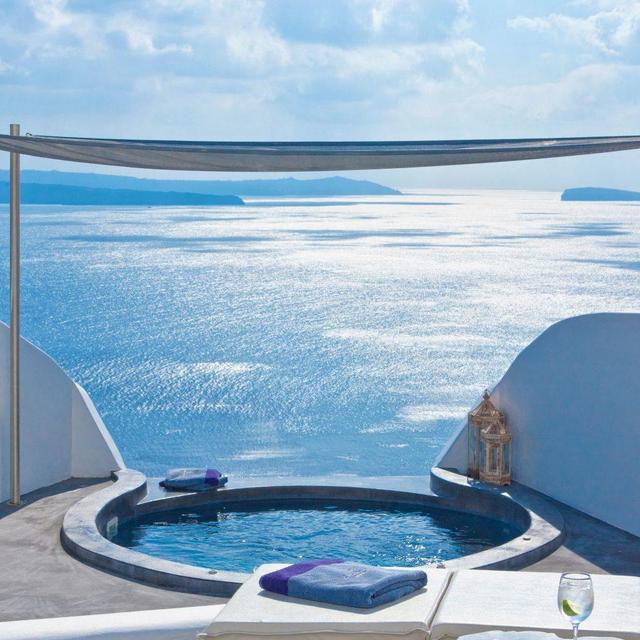 Dream Oceanfront Honeymoon Suite