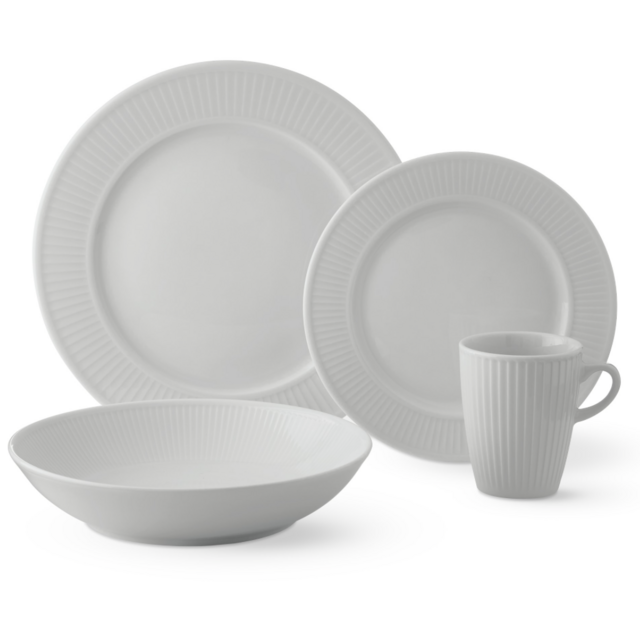 William Sonoma, Pillivuyt Plisse Porcelain 16-Piece Dinnerware Set