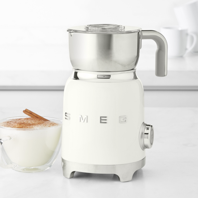 SMEG Milk Frother
