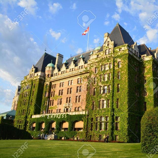 One Night at the Fairmont Empress Hotel in Victoria Canada