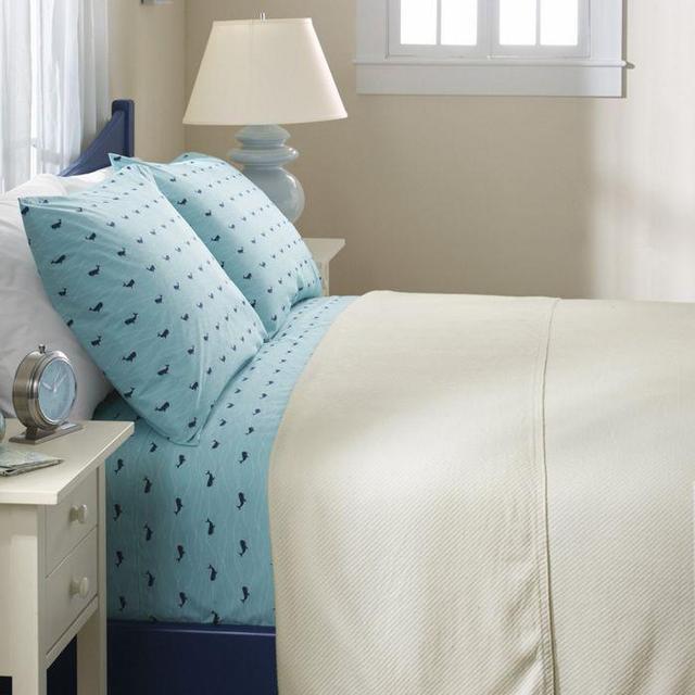 Maine-Made Cotton Twill Blanket