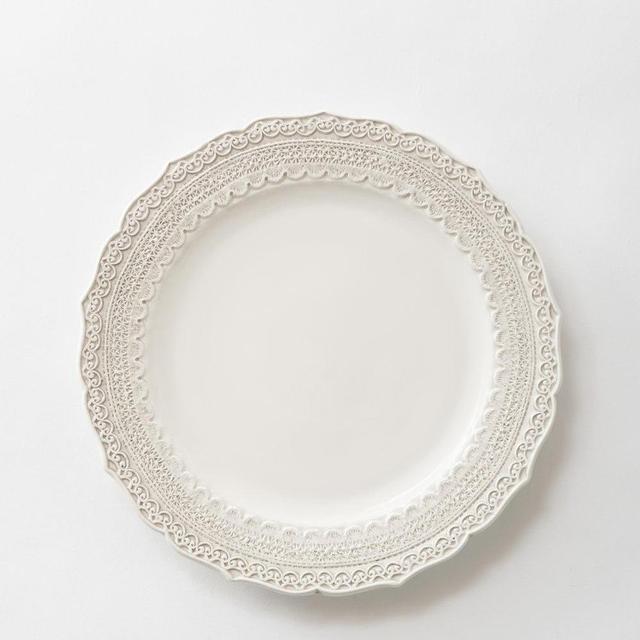 Twelve Casa Deperrin Dinner Plates