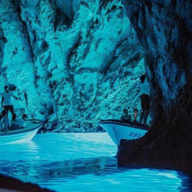 Blue Cave & 5 Islands Speedboat Trip from Split