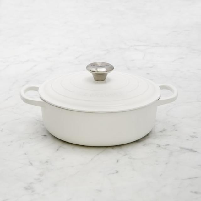 Le Creuset Signature Round Wide Matte Dutch Oven