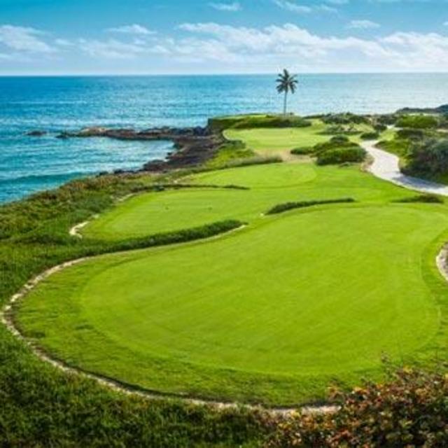 Golf club rental at Sandals Golf Club