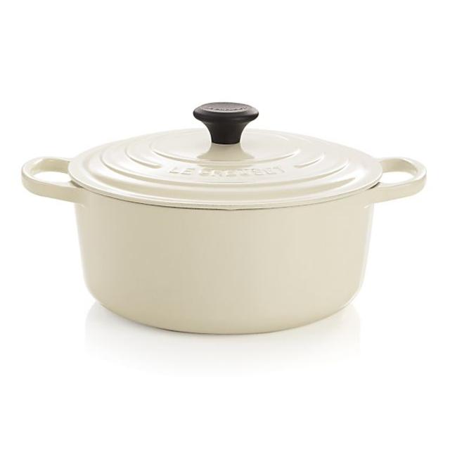 Le Creuset ® Signature 5.5 qt. Round Cream French Oven with Lid