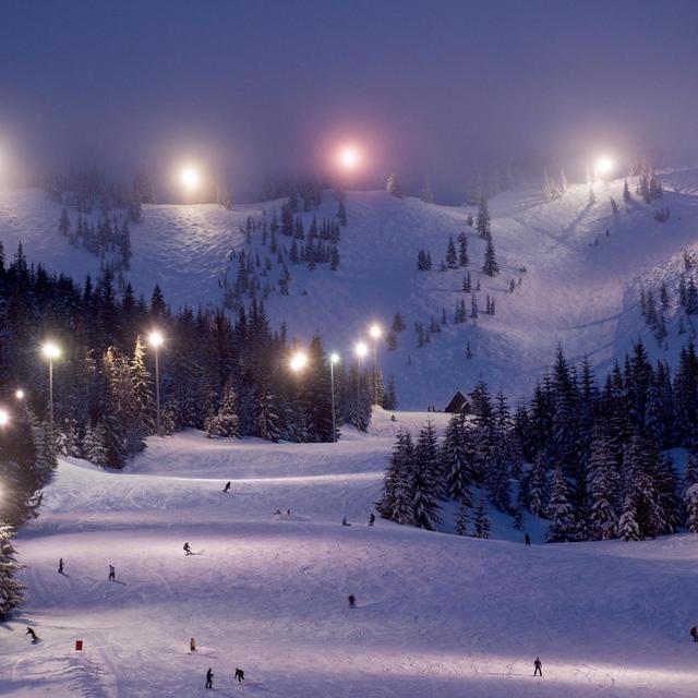 Nightskiing in Japan