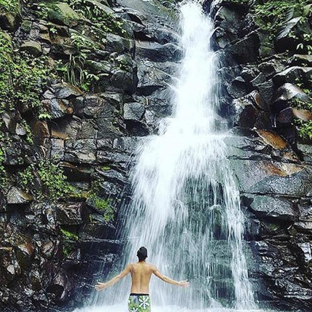 Hooneymoon - Waterfall Trail Excursion