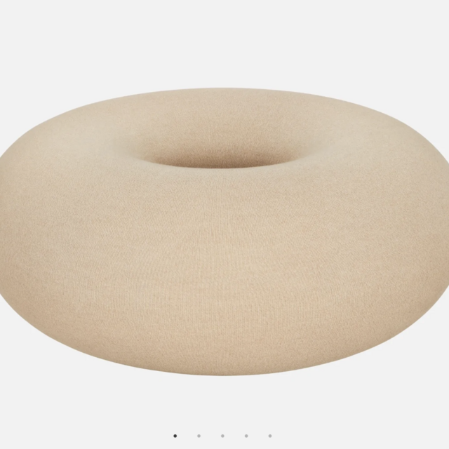 Boa Pouf