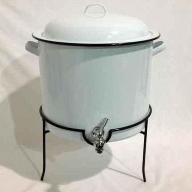 Crow Canyon Home Enamelware