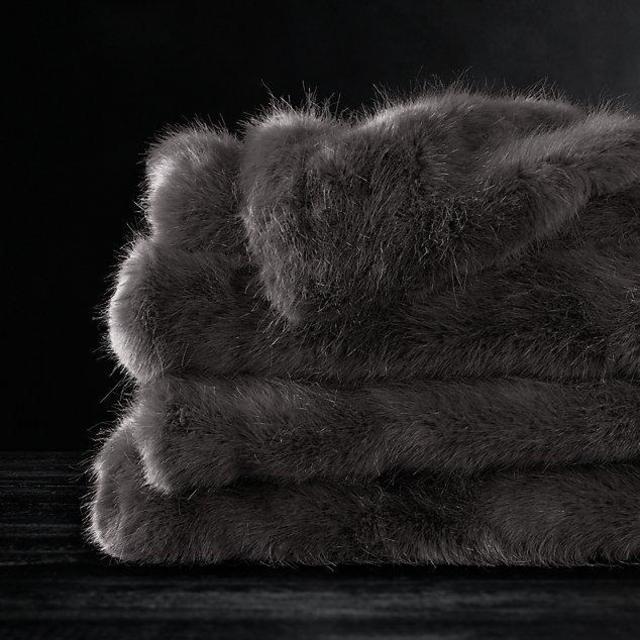 Ultra Faux Fur Throw - Graphite