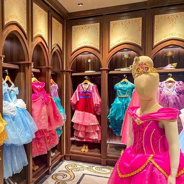 Dressing Like a Princess at the Bibbidi Bobbidi Boutique
