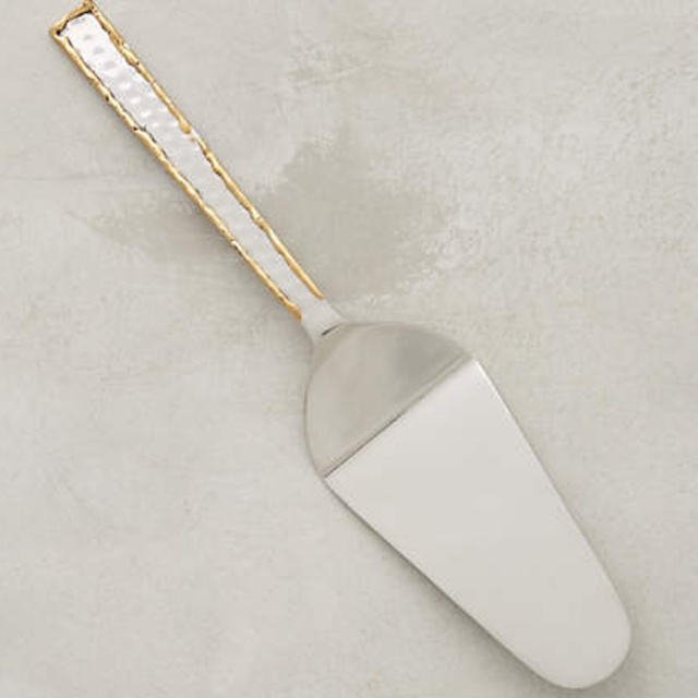 Besart Cake Server
