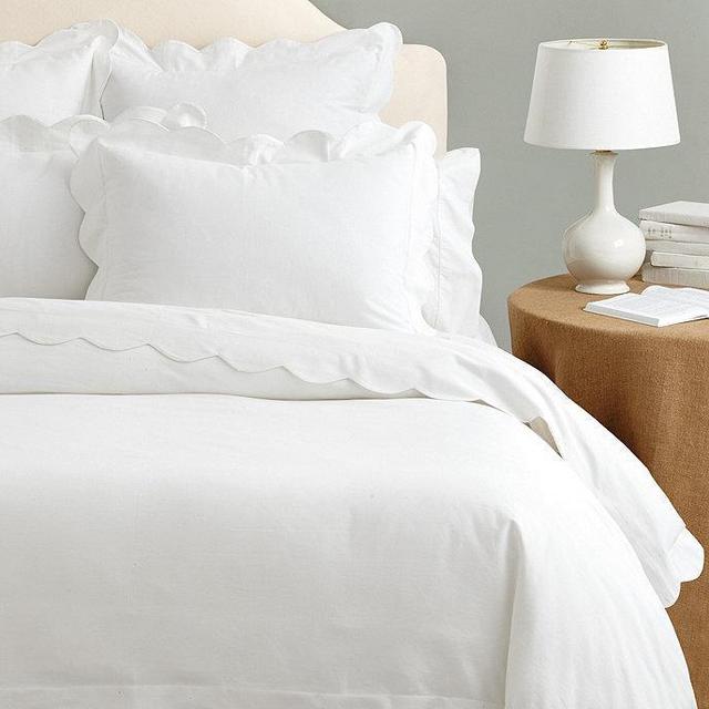 King Emma Scalloped Duvet Cover - white
