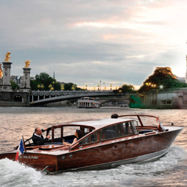 Honeymoon Private Paris Riverboat Tour