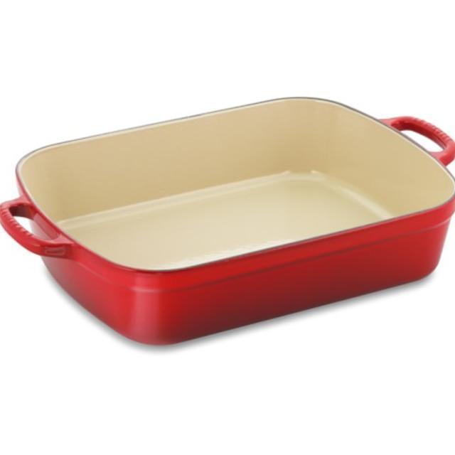 Le Creuset Signature Cast-Iron Medium Rectangular Roaster, Red