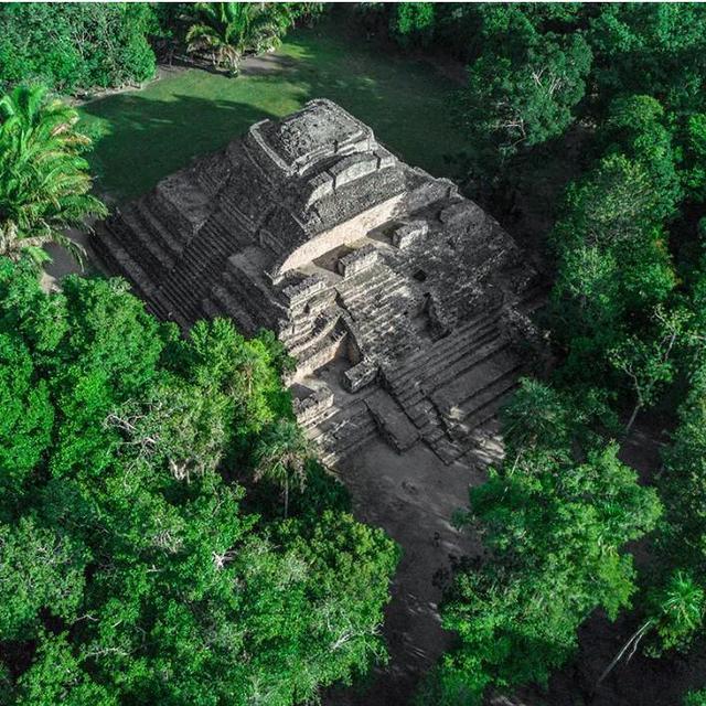 VIP tour of Chacchoben and Chu'Huk