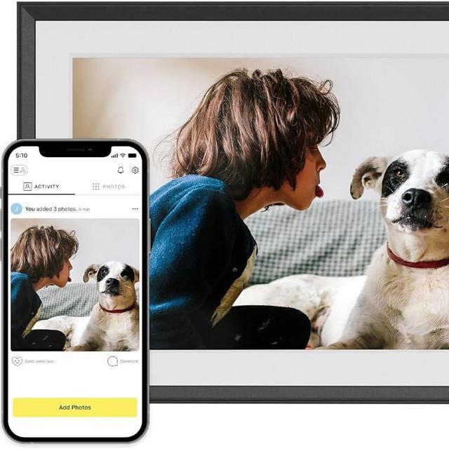 Aura Carver Digital Picture Frame