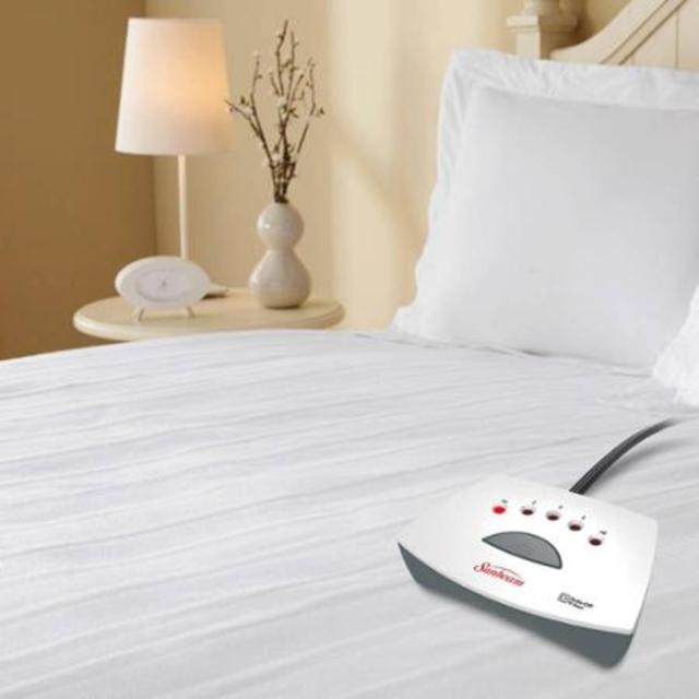 Sunbeam Basic Polyester Heated Mattress Pad-Queen