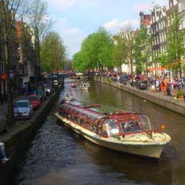 Amsterdam River Cruise w/ Pizza