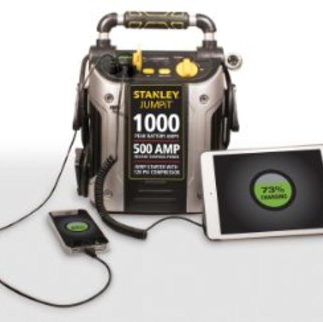 Stanley J5C09 1000 Peak Amp Jump Starter with Built in Compressor