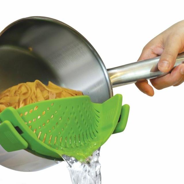 Kitchen Gizmo SNAP'N STRAIN Strainer