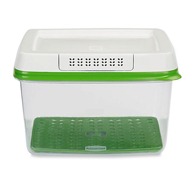 Rubbermaid® FreshWorks™ 17.3 Cup Produce Saver