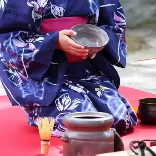 Tea Ceremony with a Geisha