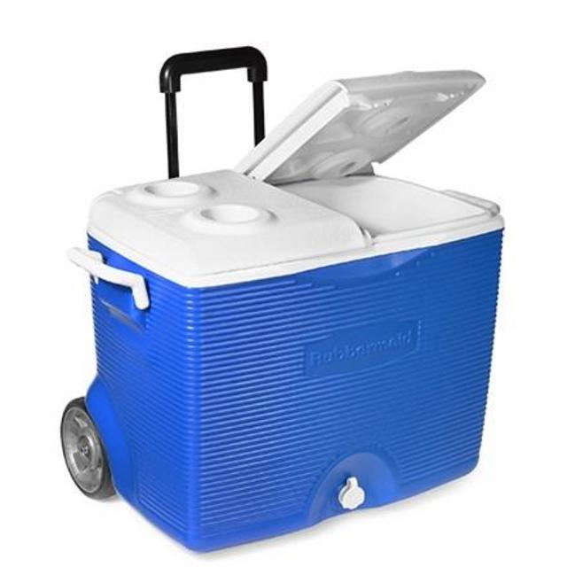 Rubbermaid Wheeled Cooler - 45 Quart