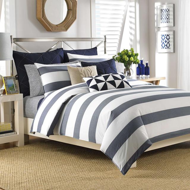 Lawndale Navy Queen Duvet Set