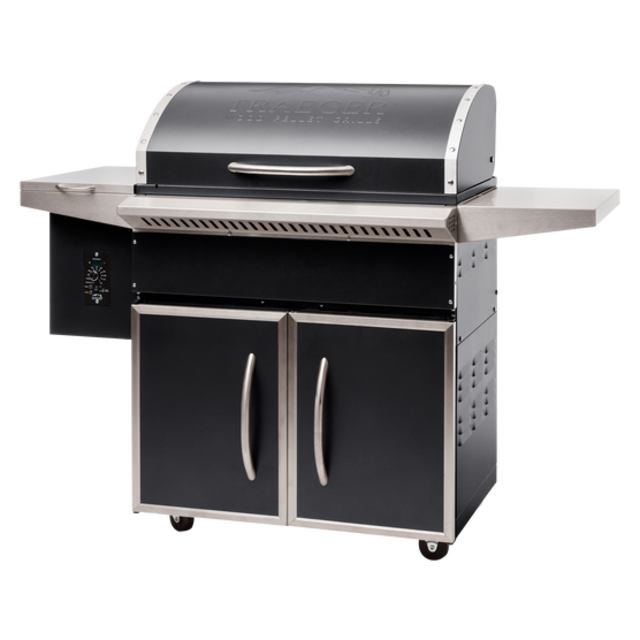 Select Pro Traeger Pellet Grill - Black