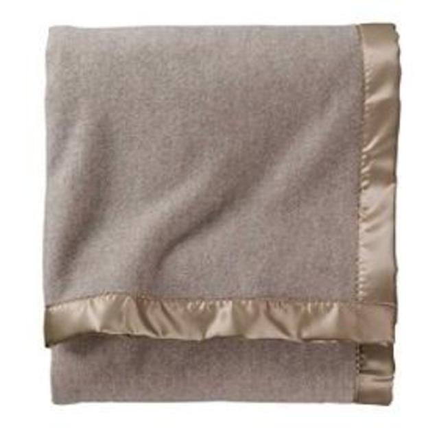 Heirloom Classic Blanket