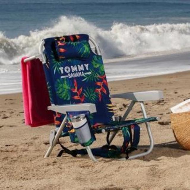 Tommy Bahama Beach Chair 2-pack