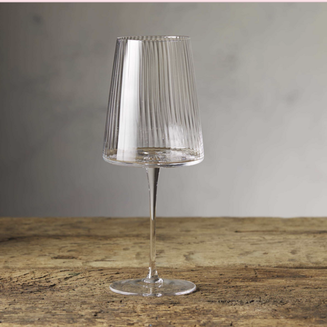Della Wine Glasses (Set of 4)