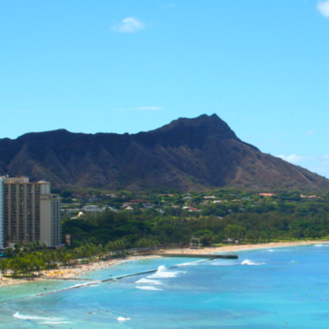 Guided Hiking Tour up Diamond Head in Honolulu