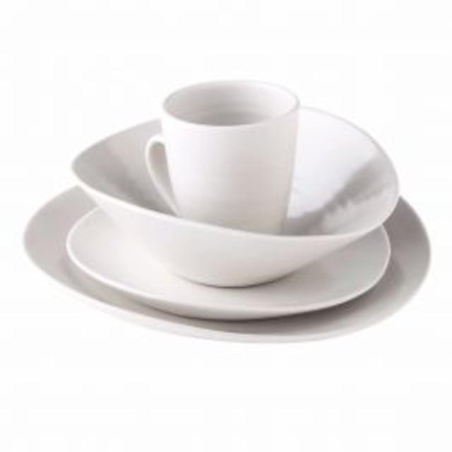 Barre Alabaster Pasta Bowl Place Setting
