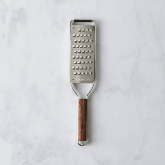 Microplane Master Series Zester with Walnut Handle - Extra Course