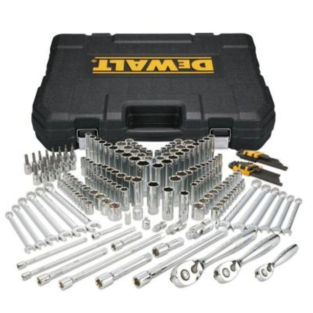 Mechanics Tool Set (204-Piece)
