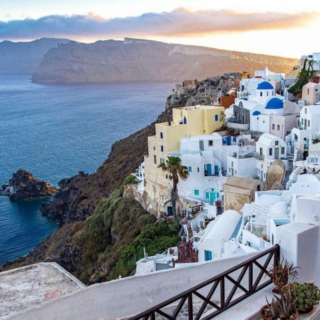 Day Trip to Santorini - Honeymoon