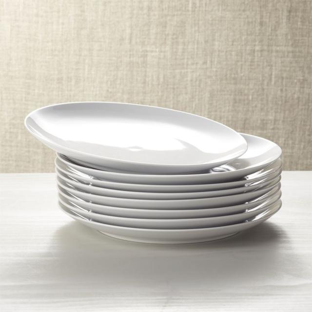 Set of 8 Dinner Plates