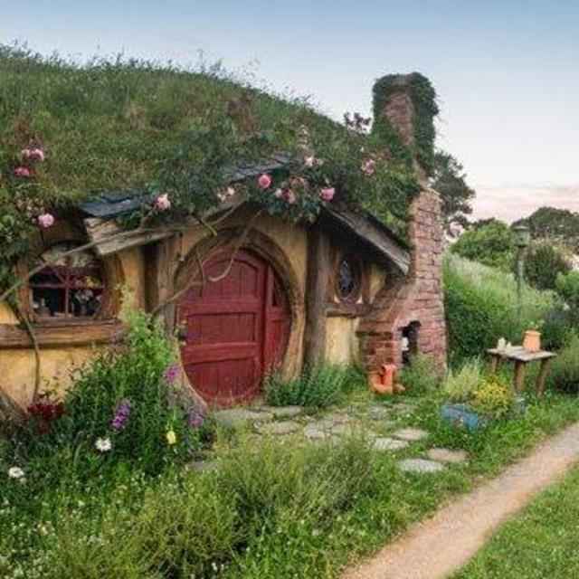 Honeymoon Excursion: Hobbiton (for Katie)