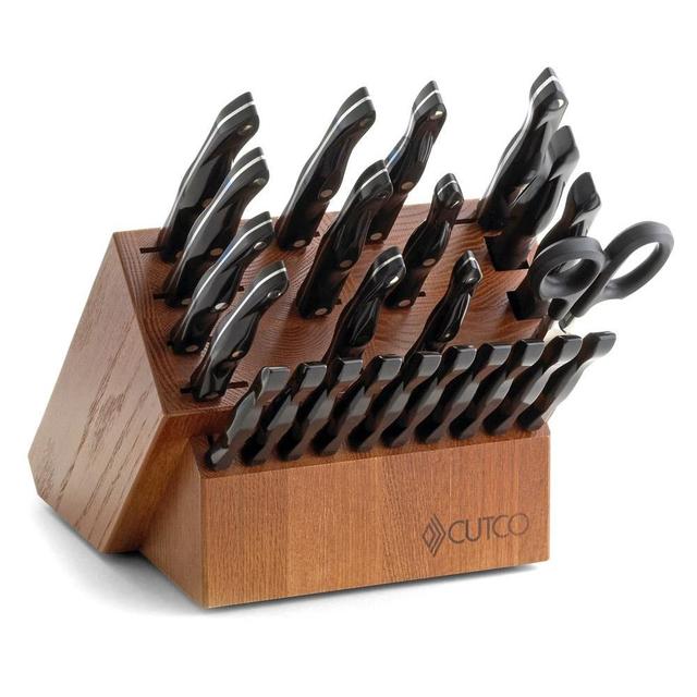 Signature Set with Steak Knives