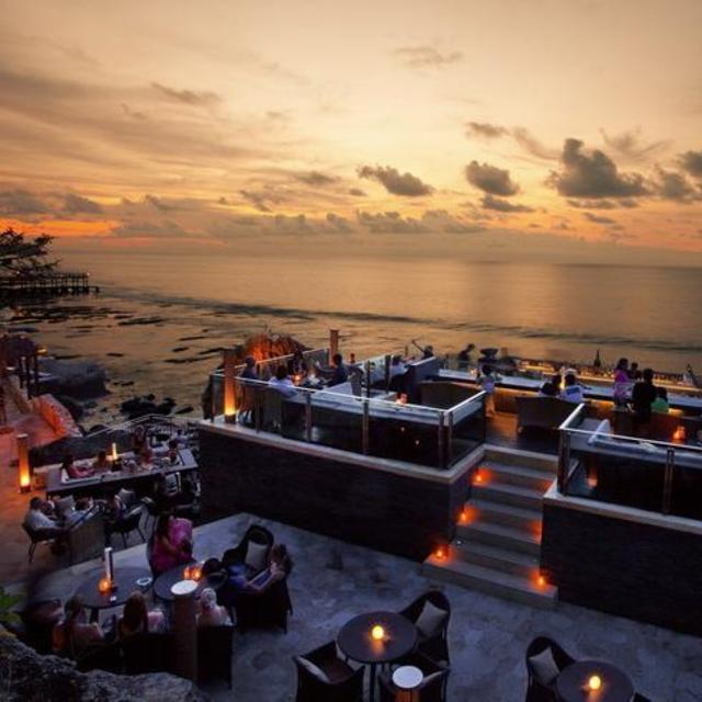 Sunset Cocktails at Rock Bar