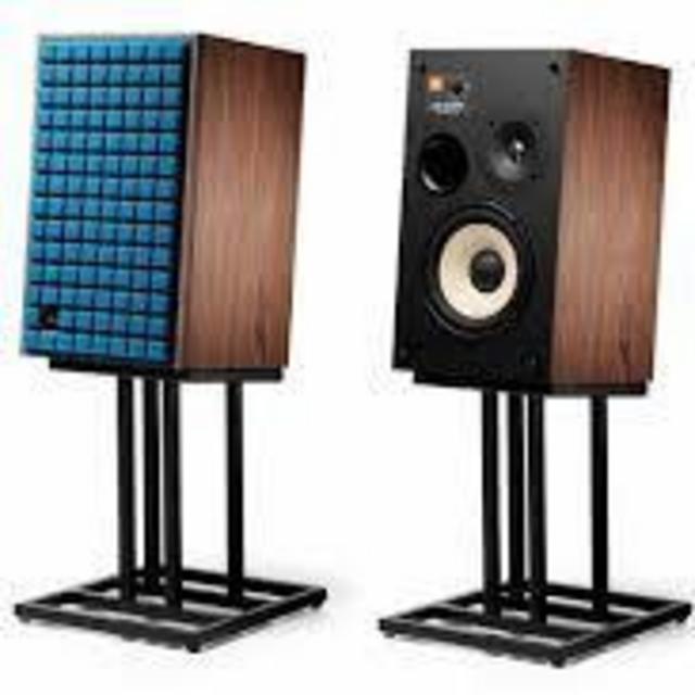 JBL L82 Speakers