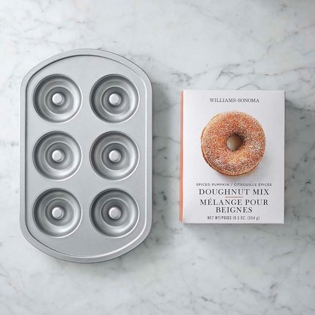 Williams-Sonoma Nonstick Doughnut Pan