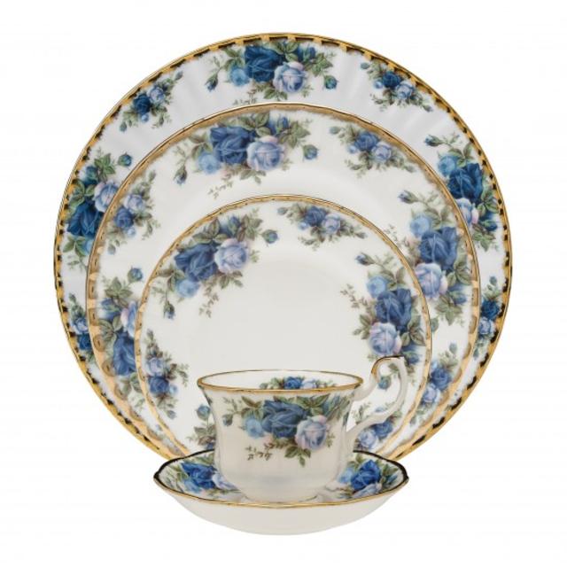 By Royal Albert Moonlight Rose 5-Piece Place Setting
